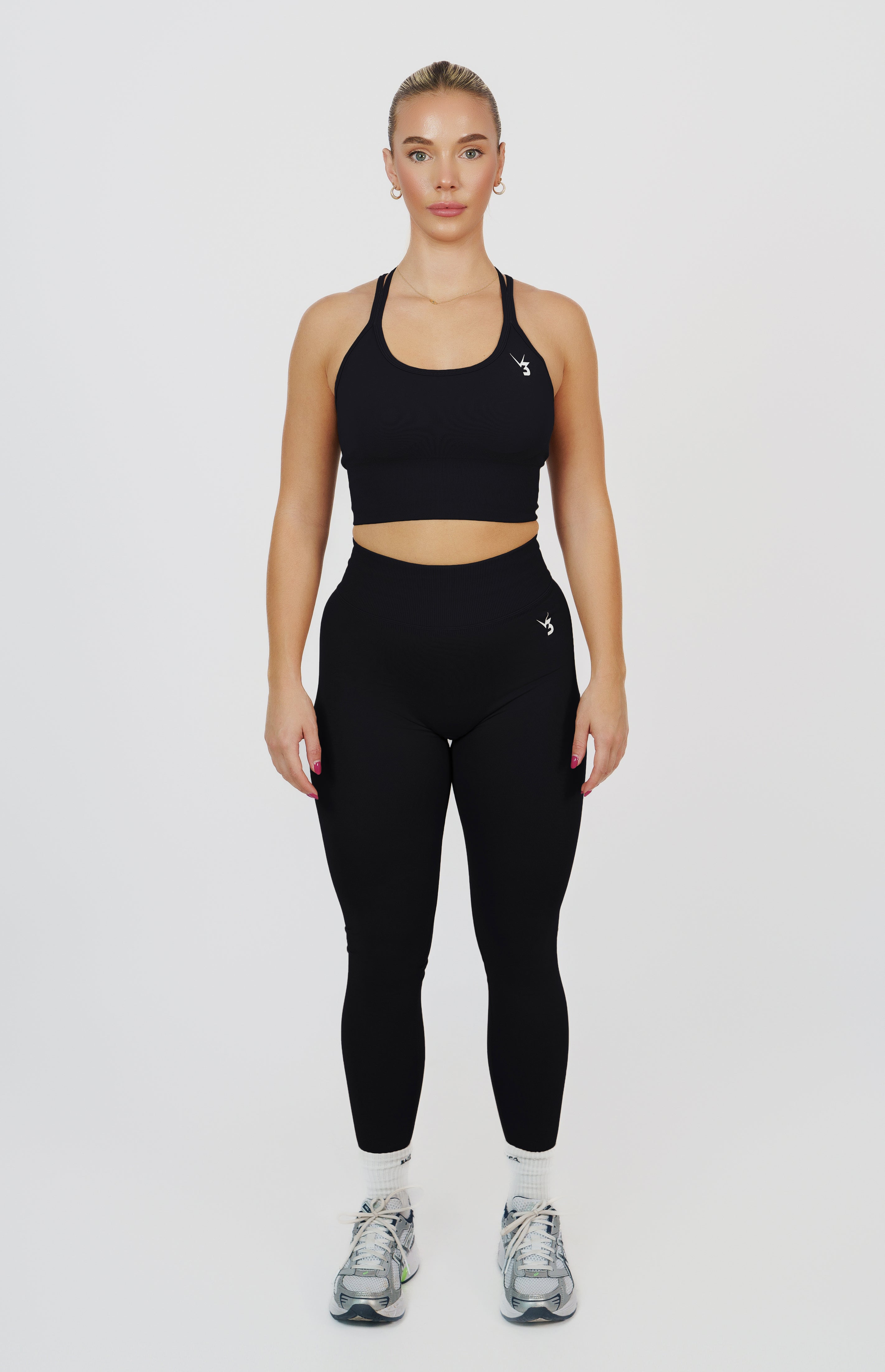 Form Seamless Scrunch Leggings & Sports Bra Set - Black